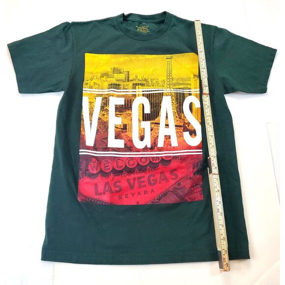 Las Vegas Tshirt Women's Dark Green City View Medium Made in USA - Picture 2 of 5